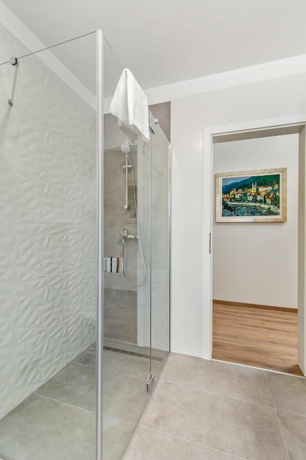 Apartment Niki Опатия Екстериор снимка