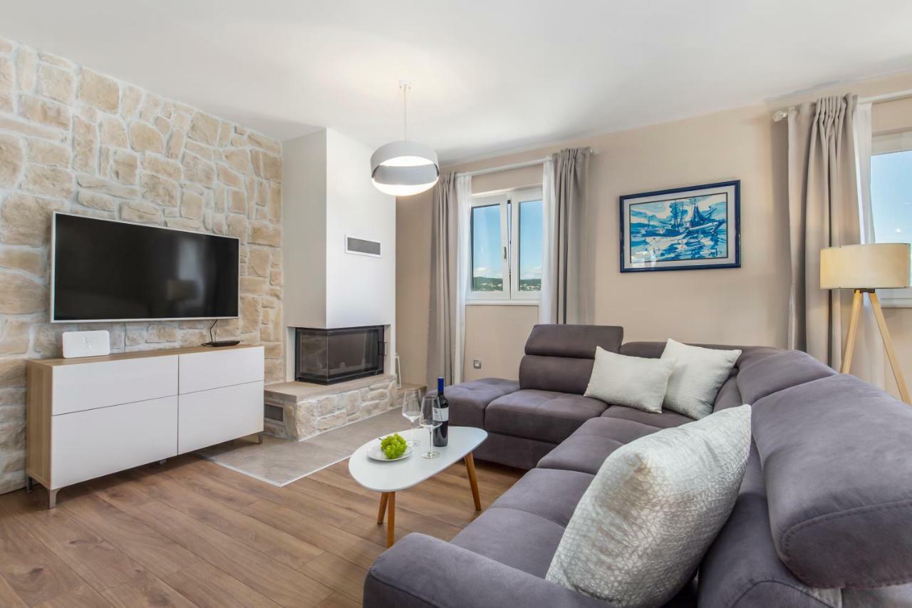 Apartment Niki Опатия Екстериор снимка
