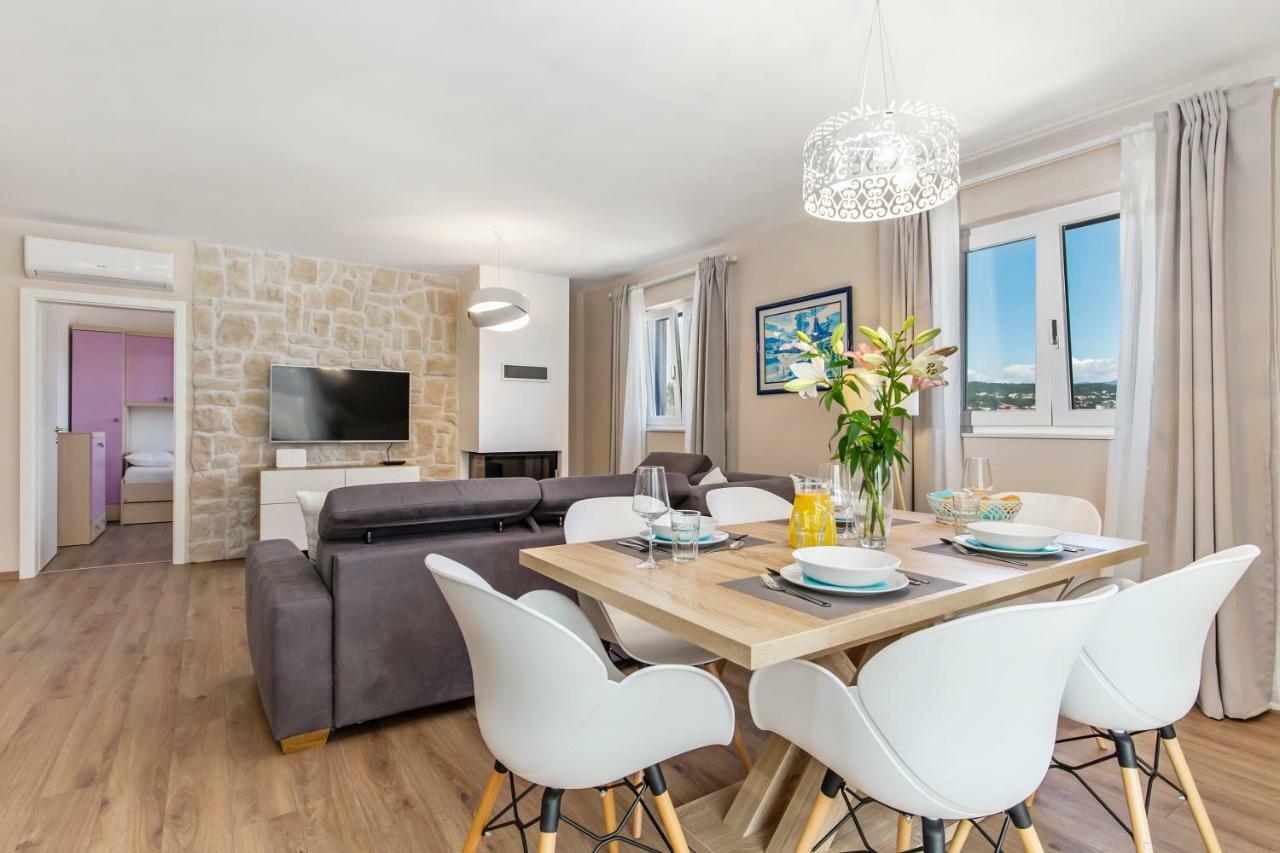 Apartment Niki Опатия Екстериор снимка