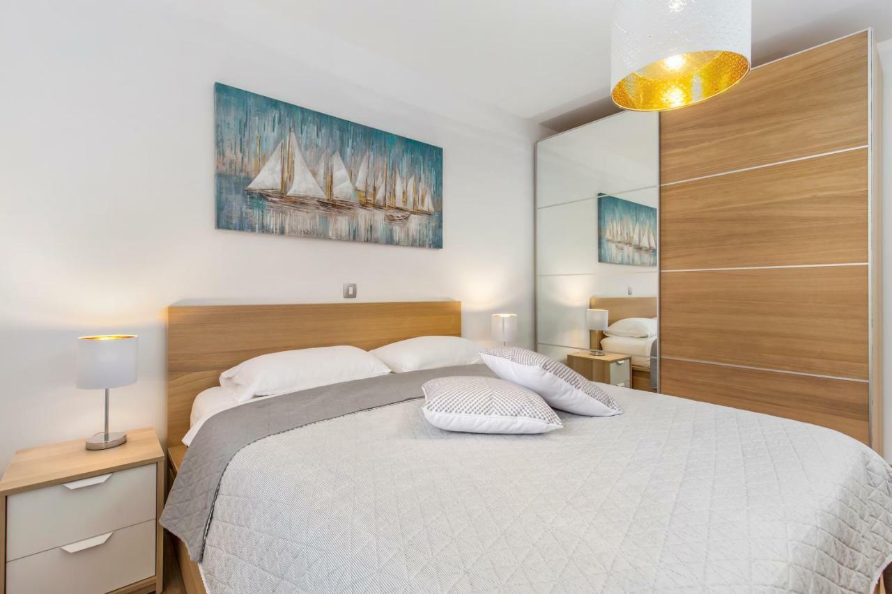 Apartment Niki Опатия Екстериор снимка